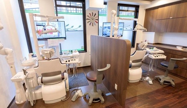 小竹向原歯科クリニック